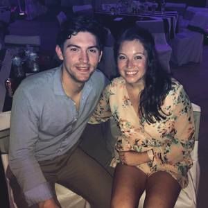 Meet your Posher, Casey